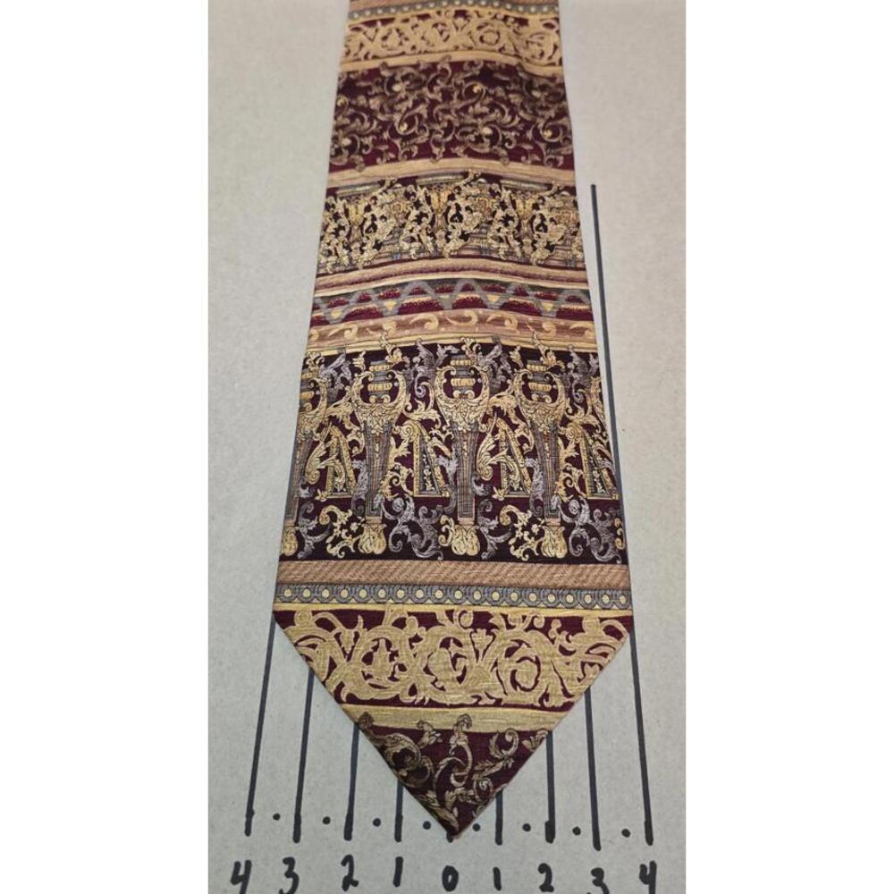 Daniel de Fasson Handmade 100% Silk Patterned Tie
